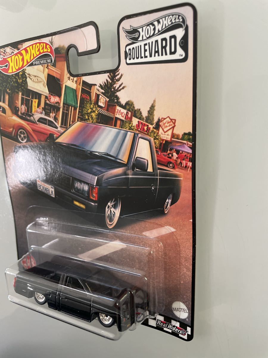 HOTWHEELS ホットウィール BOULEVARD CUSTOM '93 NISSAN HARDBODY D21