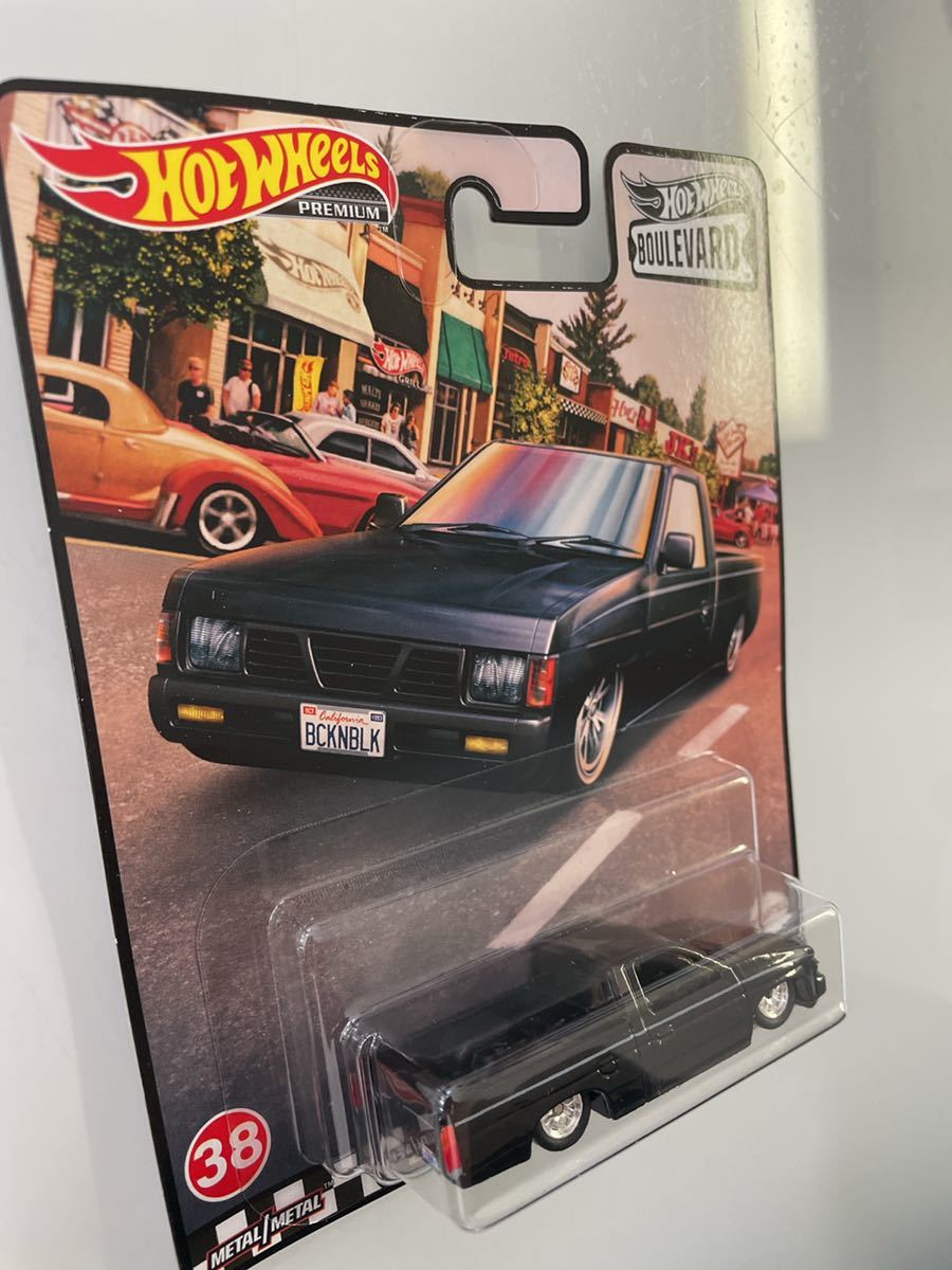 HOTWHEELS ホットウィール BOULEVARD CUSTOM '93 NISSAN HARDBODY D21