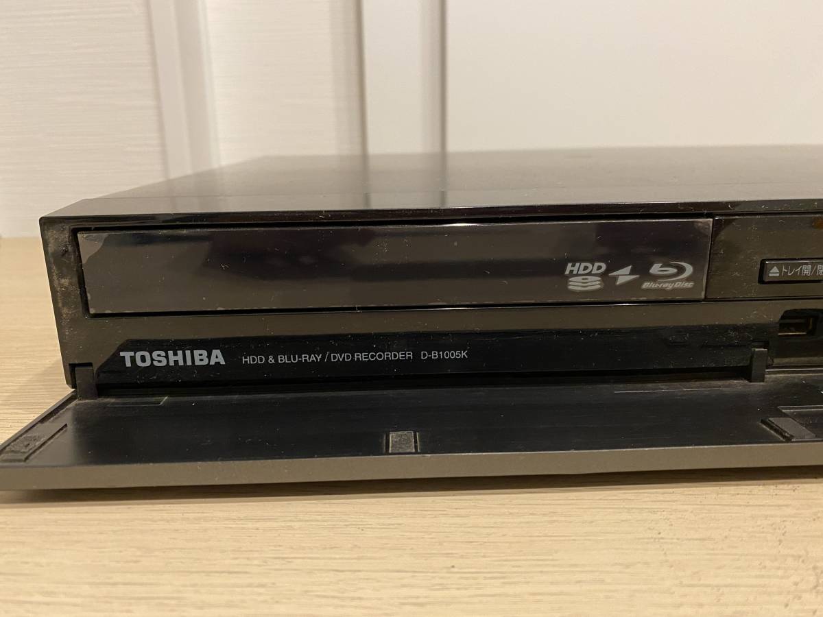 中古】東芝 VARDIA 1TB 2チューナー ブルーレイレコーダー D-B1005K