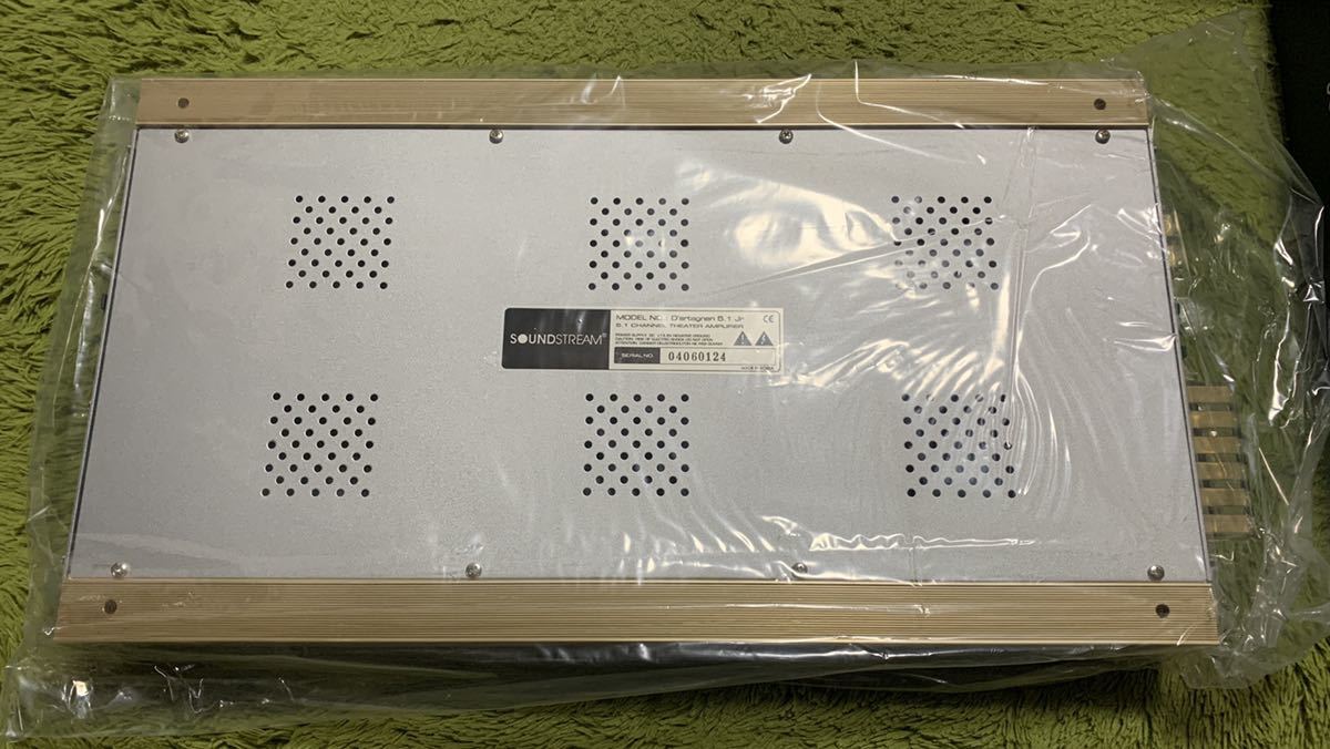 未使用 SOUND STREAM アンプ サウンドストリーム 5.1ch D