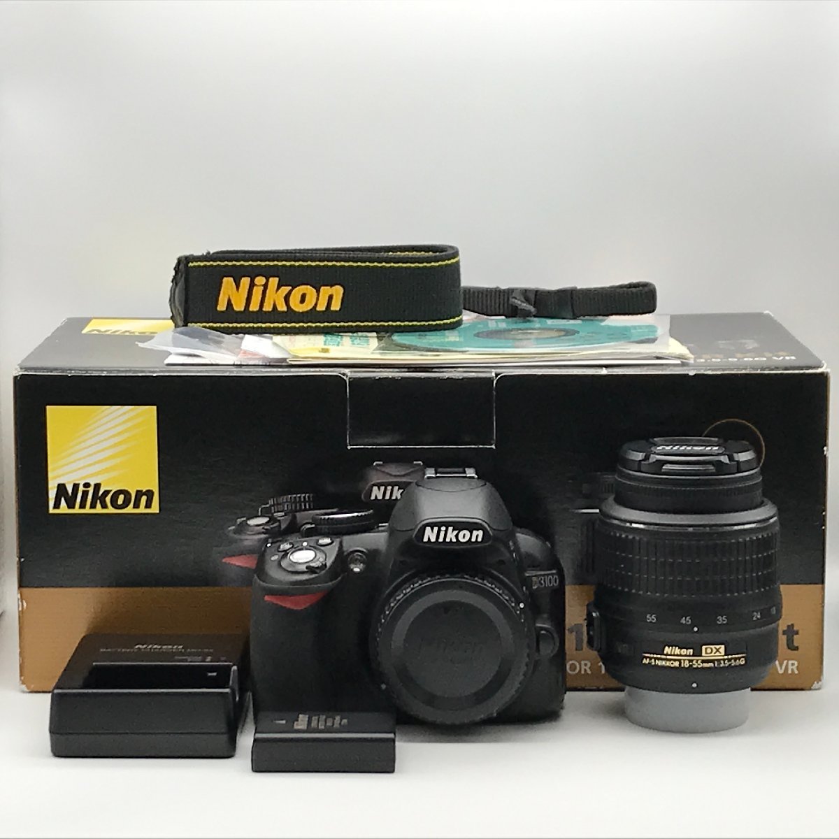 Nikon D3100 暑苦しい デジタル一眼レフカメラ 本体 + 付属品