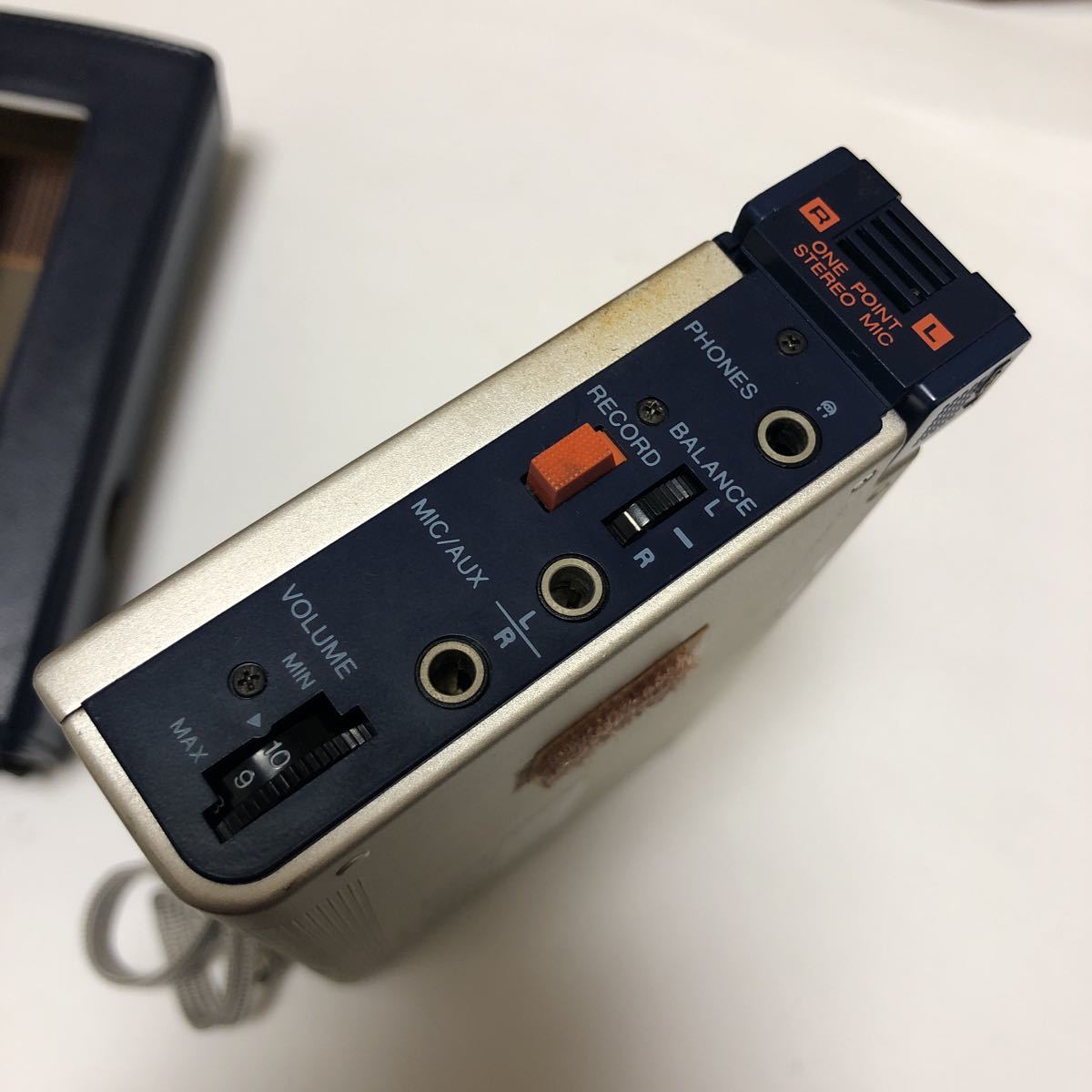 AIWA HS-F1 カセットプレーヤー ジャンク品 AIWA カセットボーイ HS-F1 ジャンクYahoo!オークション - AIWA HS-F1