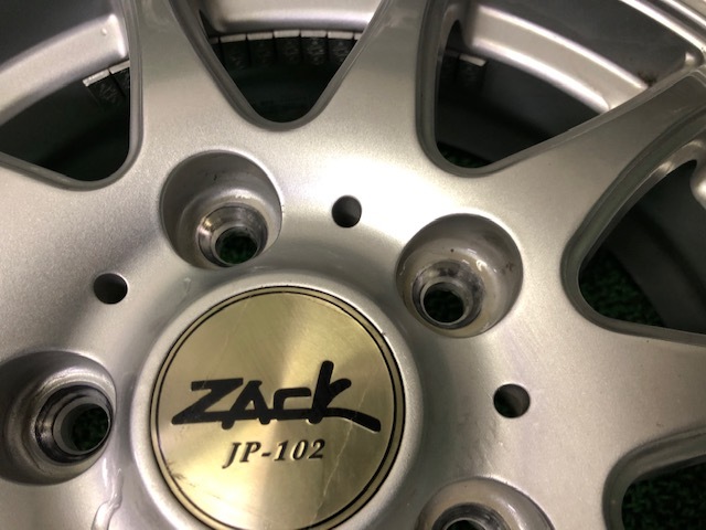 テリオスキッドに ブリヂストン DM-V1 175/80R15 社外 ZACKホイール 
