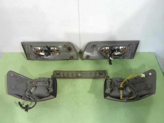 ◇トヨタ JZX100/GX100 マークⅡ マーク2 後期純正 テールレンズ テールランプ ガーニシュ 5点 17190901 VA JZX100 GX100 マークⅡ 車両詳細情報 型式:GF-GX100｜マークII(トヨタ)の総合情報 JZX100の中古車を探すならグーネット