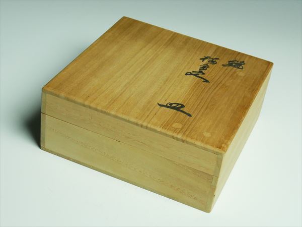 有田焼 額皿 | 十四代酒井田柿右衛門窯 『錦梅鳥