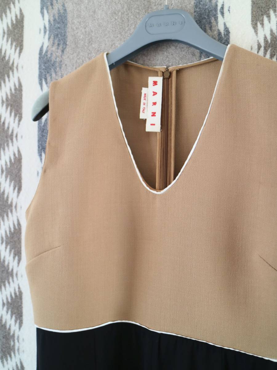 | Marni MARNI（マルニ）ウールトロピカルシャツ 0 TW839 CUMU0061A3 バージンウールダブルクレープ ジレ ミンクポンポン MARNIマルニ モヘア、ウールセーター、カーディガン レディース MARNI マルニ ディープブルー チェック