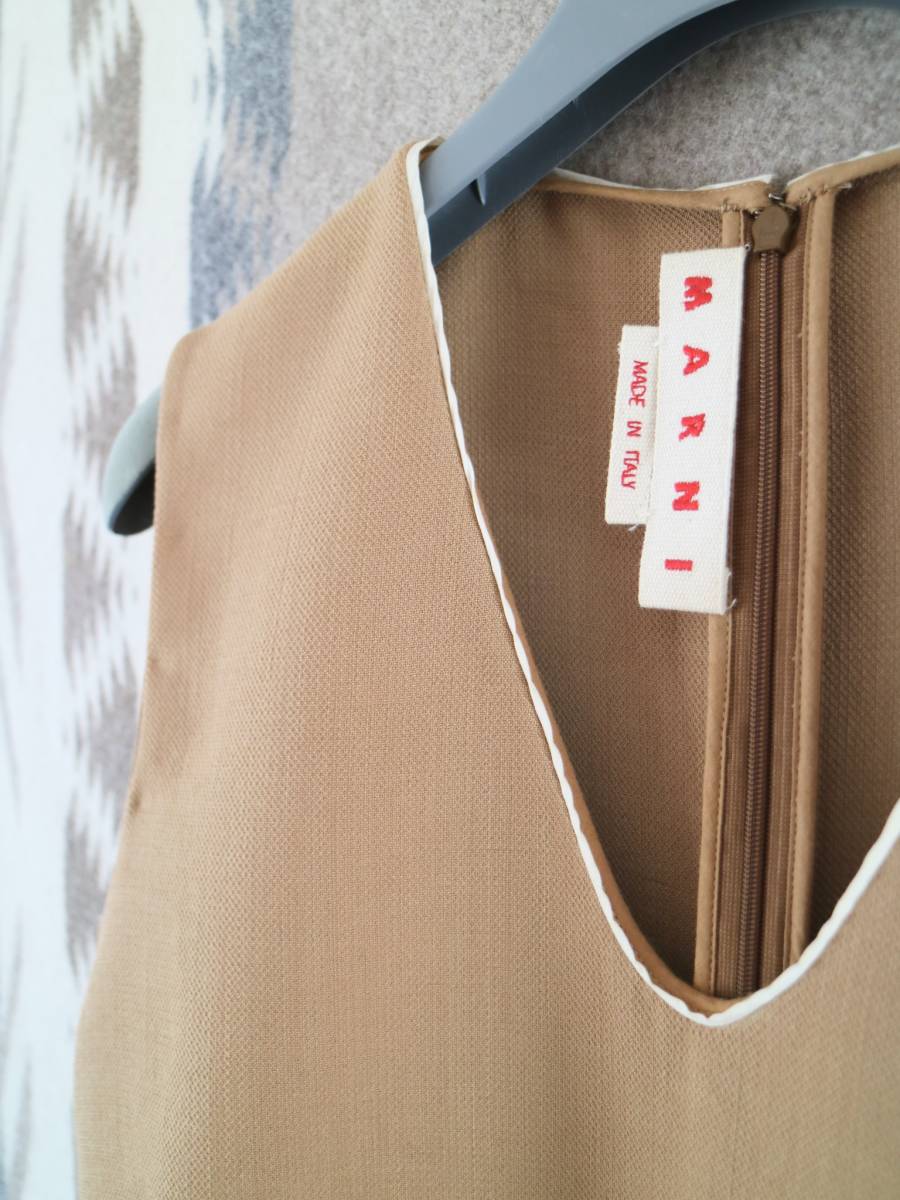 | Marni MARNI（マルニ）ウールトロピカルシャツ 0 TW839 CUMU0061A3 バージンウールダブルクレープ ジレ ミンクポンポン MARNIマルニ モヘア、ウールセーター、カーディガン レディース MARNI マルニ ディープブルー チェック