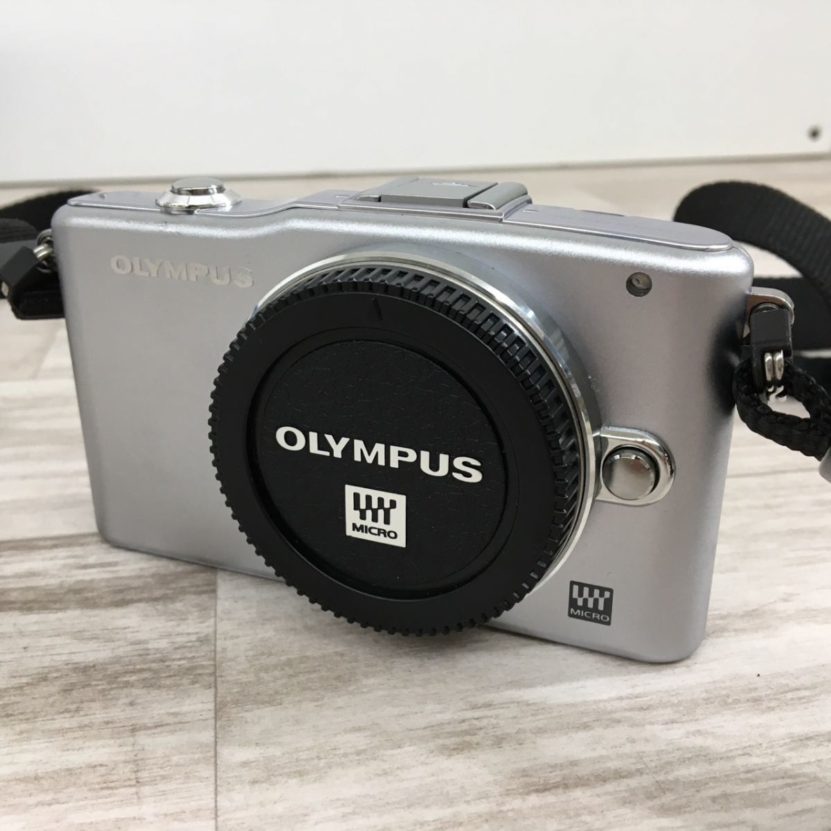 OLYMPUS オリンパス ミラーレス一眼 ジャンク品 OM-D E-M10 ミラーレス