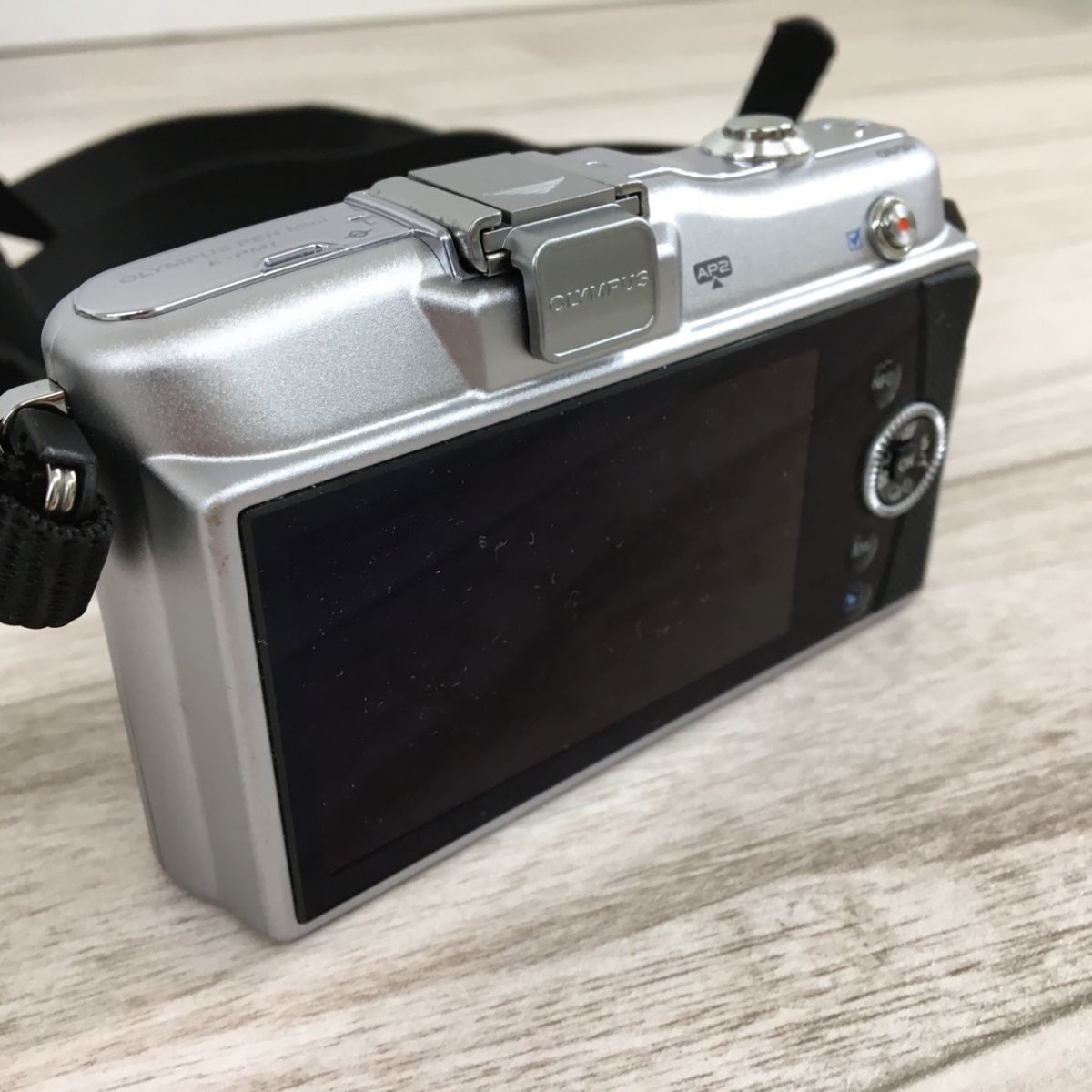 OLYMPUS オリンパス ミラーレス一眼 ジャンク品 OM-D E-M10 ミラーレス