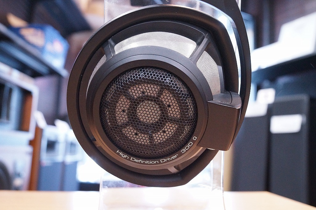 ゼンハイザー SENNHEISER ヘッドホン HD800S ヘッドホン HD800S ゼンハイザー .com: 800の聞き比べ SENNHEISER&frasl;ゼンハイザー、HD800Sヘッドホン