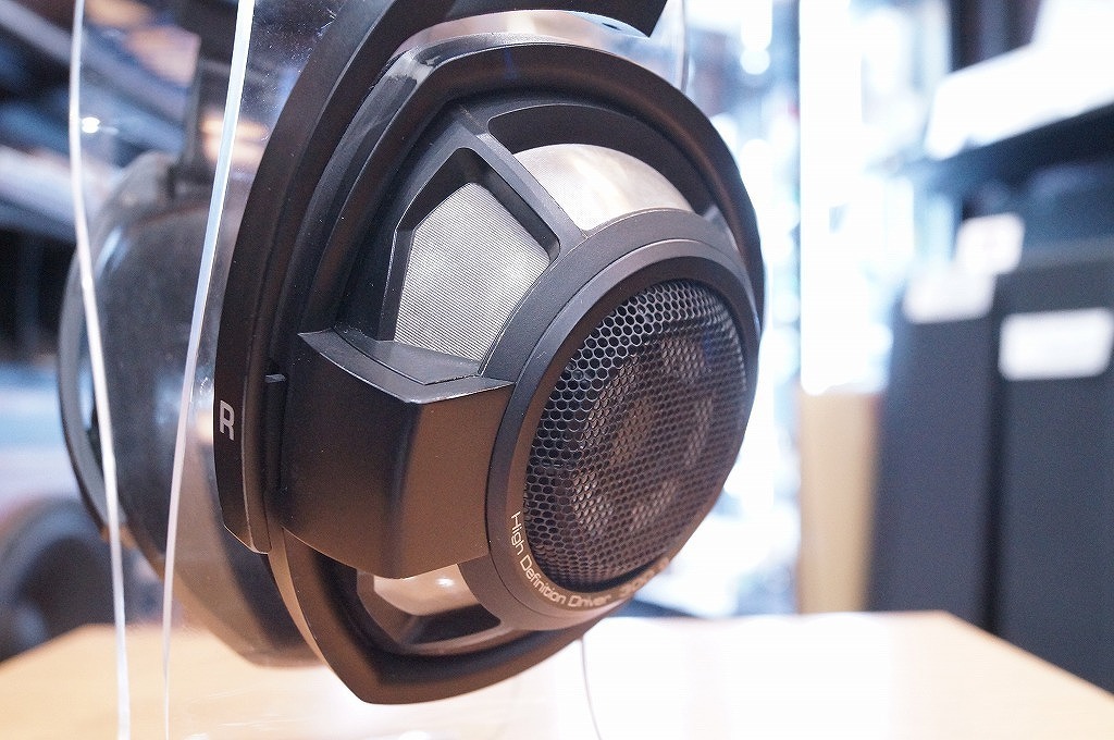 ゼンハイザー SENNHEISER ヘッドホン HD800S ヘッドホン HD800S ゼンハイザー .com: 800の聞き比べ SENNHEISER&frasl;ゼンハイザー、HD800Sヘッドホン