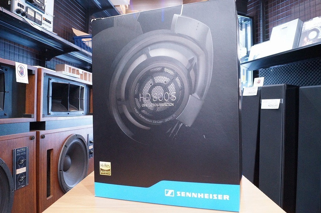 ゼンハイザー SENNHEISER ヘッドホン HD800S ヘッドホン HD800S ゼンハイザー .com: 800の聞き比べ SENNHEISER&frasl;ゼンハイザー、HD800Sヘッドホン