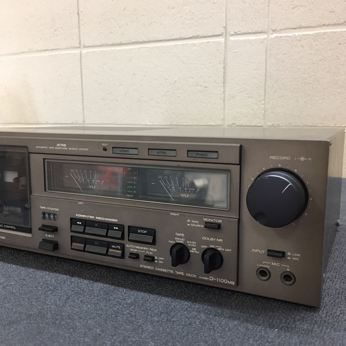 Lo-D D-1100MB Yahoo!オークション 動作確認済&frasl;音出し確認済 HITACHI&frasl;日立 Lo C【Ja 63】HITACHI　日立　Lo-D　D-1100MB　ステレオカセットデッキ　通電確認済　取扱説明書付　ジャンク品