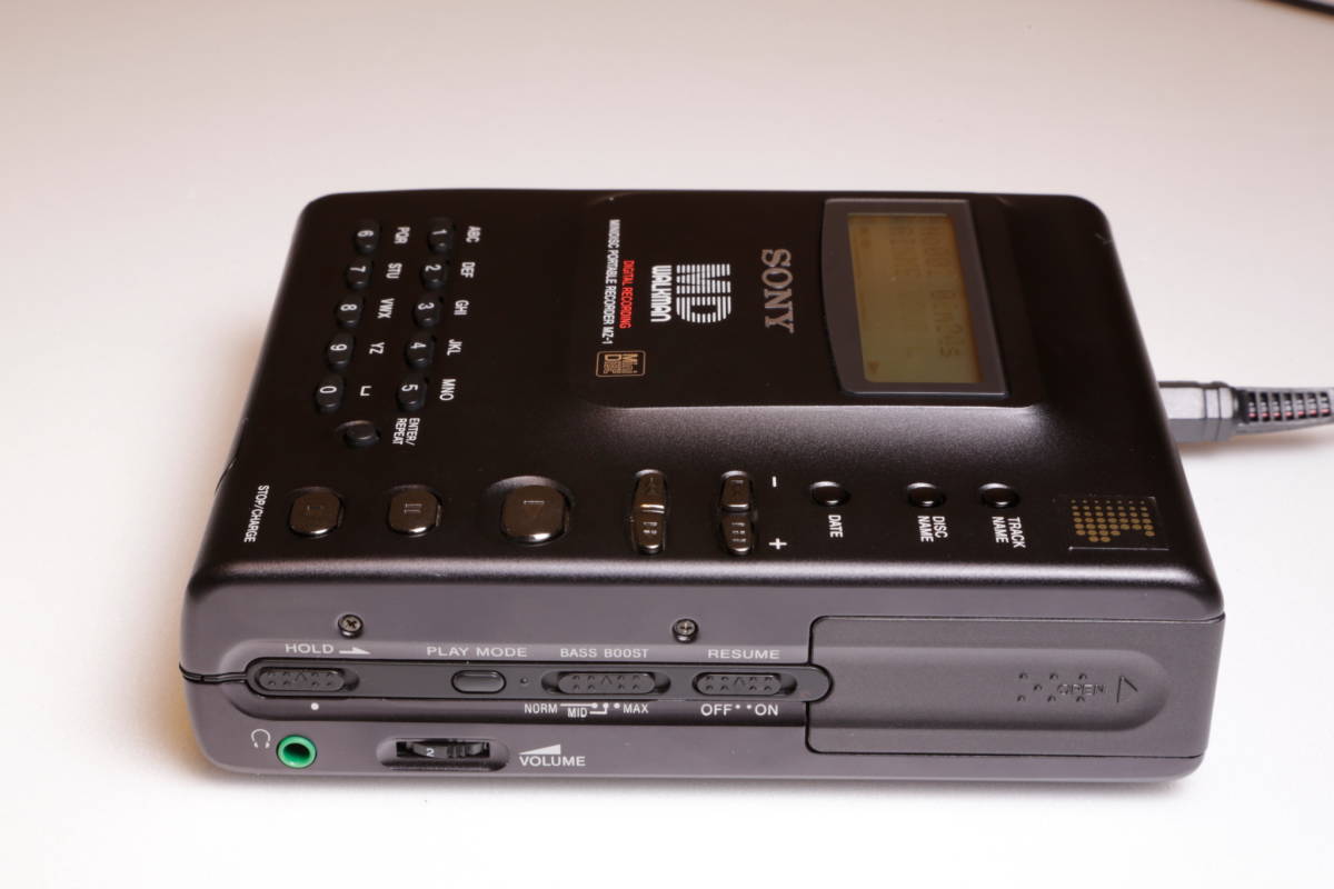 SONY　MD WALKMAN MZ-1です。_3