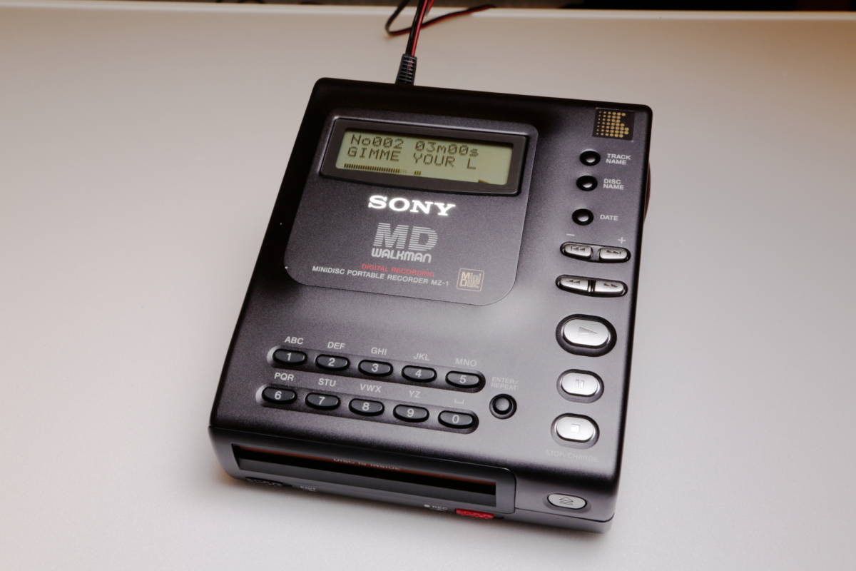 SONY　MD WALKMAN MZ-1です。_8