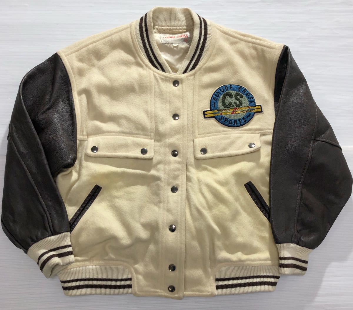CLAUDE CROSS クロードクロス》バックビッグロゴワッペン 袖革 牛革 