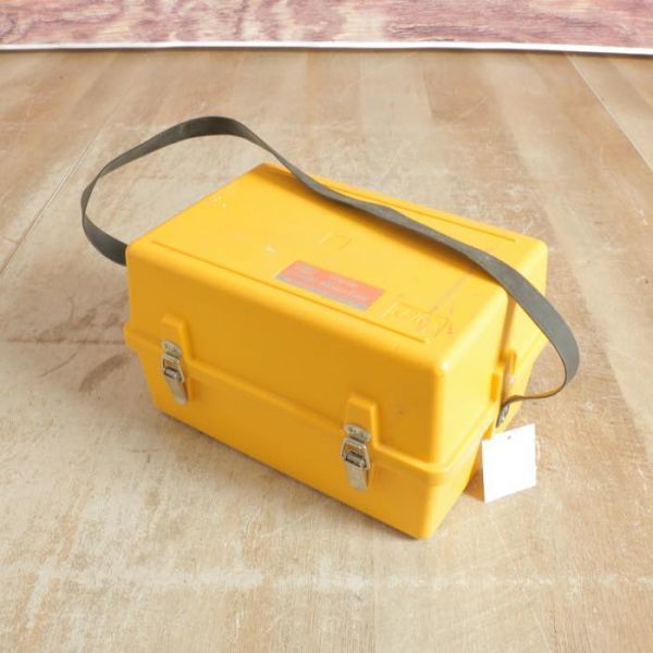 メルカリ レーザーマルチライン ケース付き | レーザー墨出し器 大昭和