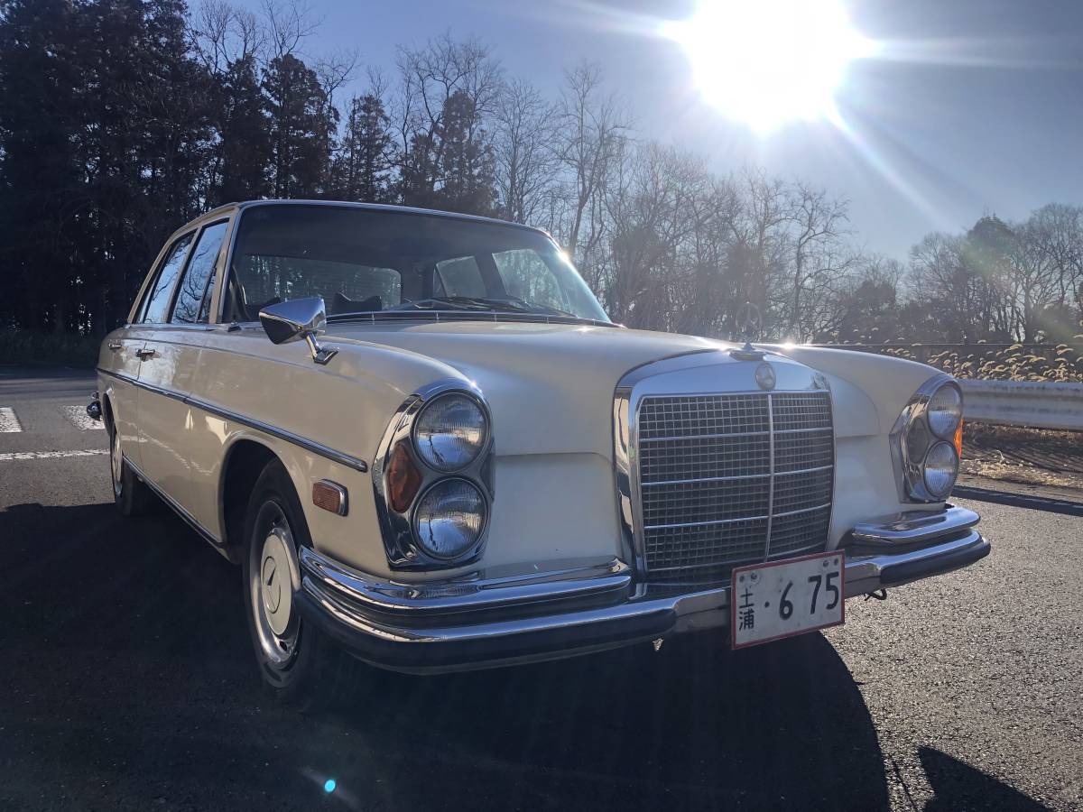 メルセデスベンツ ２８０s 昭和４７年ウエスタン物 実動車 旧車 機関良好エンジン整備済み メルセデス ベンツ 売買されたオークション情報 Yahooの商品情報をアーカイブ公開 オークファン Aucfan Com