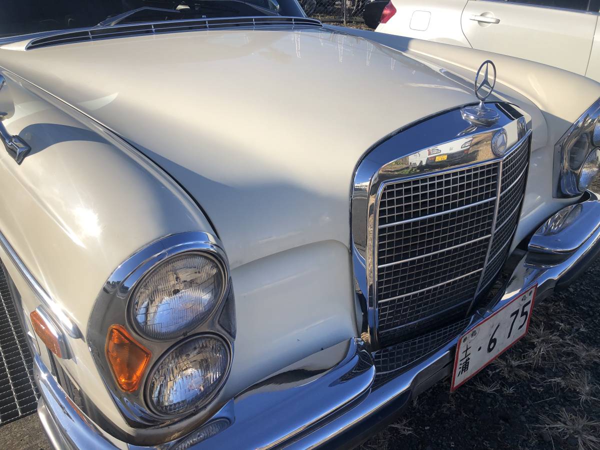 メルセデスベンツ ２８０s 昭和４７年ウエスタン物 実動車 旧車 機関良好エンジン整備済み メルセデス ベンツ 売買されたオークション情報 Yahooの商品情報をアーカイブ公開 オークファン Aucfan Com