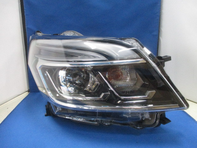 日産 DAYZROOX/デイズルークス/ハイウェイスター B21A 後期 右ライト
