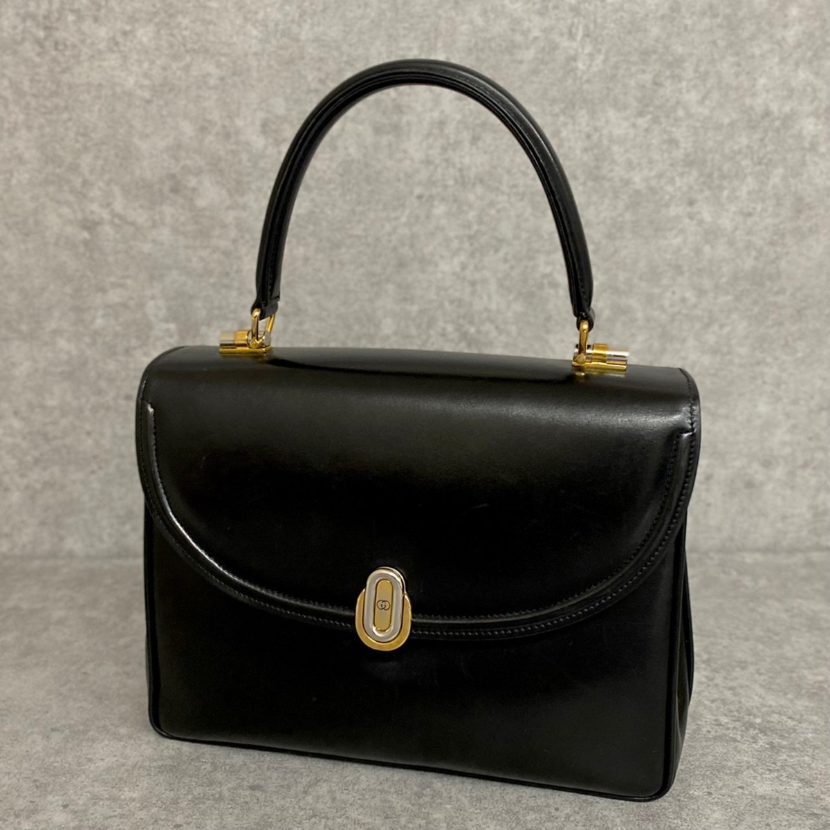 人気SALE，SALE 1円 極 GUCCI オールドグッチ ヴィンテージ 金具 GG 極上 カーフレザー フラップ ミニ ハンドバッグ トートバッグ ブラック 20516(オールドグッチ)｜売買されたオークション情報、yahooの商品情報 かばん、バッグ