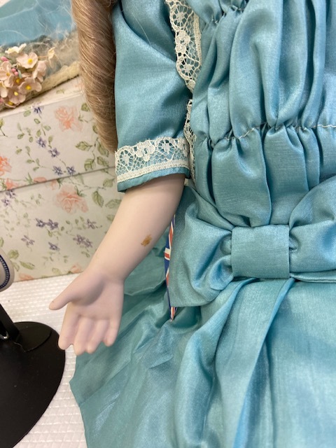 □ ビスクドール Sheer Elegance Dolls イングランド製 シーア