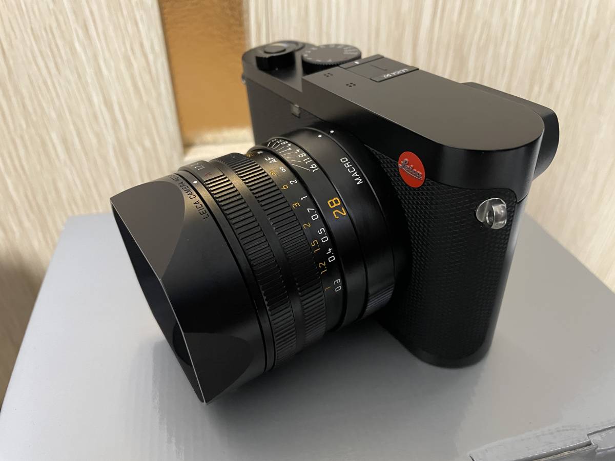 Q2 Leica LEICA ライカ | 美品 専用ボディケース（グリップ付） - 付属 