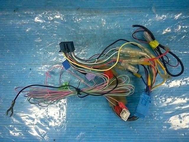 カロッツェリア　メモリーナビ　AVIC-RZ33　ワンセグ対応　bluetooth非対応　2015年データ　動作確認済み AVIC-RZ33 カロッツェリア メモリーナビ CARROZZERIA ワンセグ◇管理8401268◇★トヨタ&frasl;ダイハツ&frasl;スズキ&frasl;ホンダ&frasl;三菱&frasl;スバル&frasl;日産 DVD