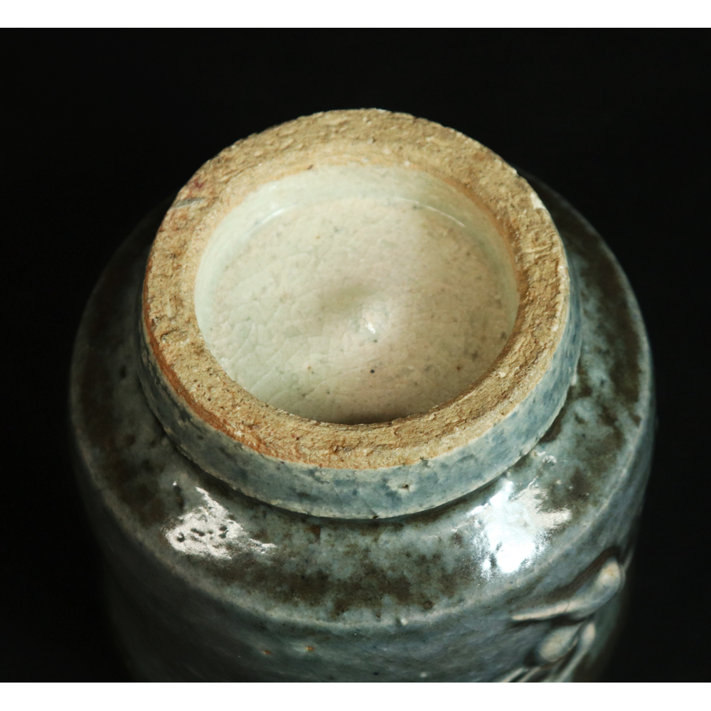 茶碗　呉須筒梅文　河井敏孝 □ 河井寛次郎 □ 呉須 筒描文 茶碗（箱書：河井敏孝） ＜22011907