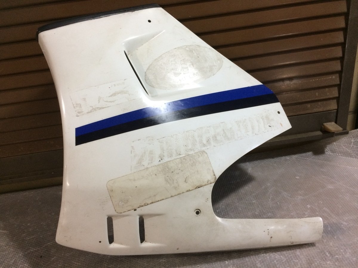 VT250F ホンダ - アンダーカウル サイド vt250f アンダーカウル右 中古