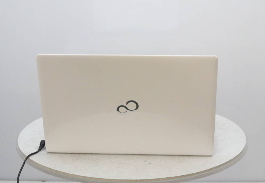 FUJITSU FMVA77SWKS LIFEBOOK AH77/S Core i7-4712HQ 2.30GHz 4GB
