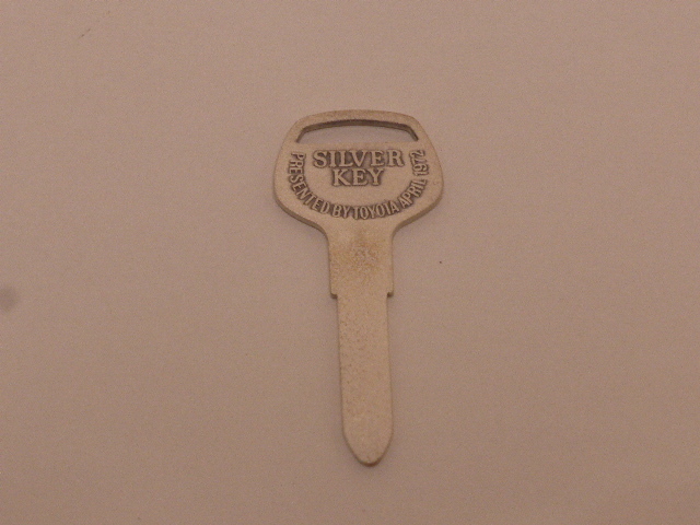 TOYOTA MOTOR 1972 SILVER KEY 純銀製鍵 非売品ノベルティ希少