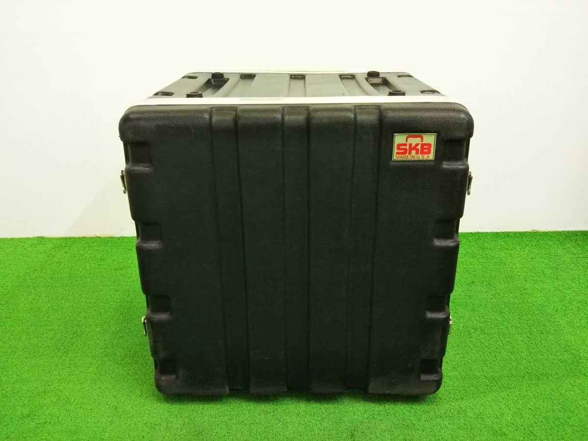 777様。SKB ラックケース 本体　大型　ハードケース △中古品 ラックケース ハードケース 機材用 SKB エスケービー 【公式