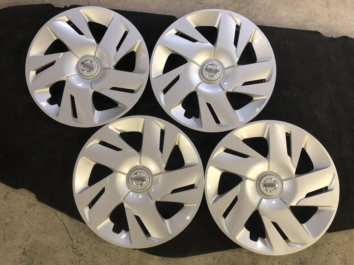 P181】中古☆日産純正ホイールキャップ 15インチ 4本セットです 