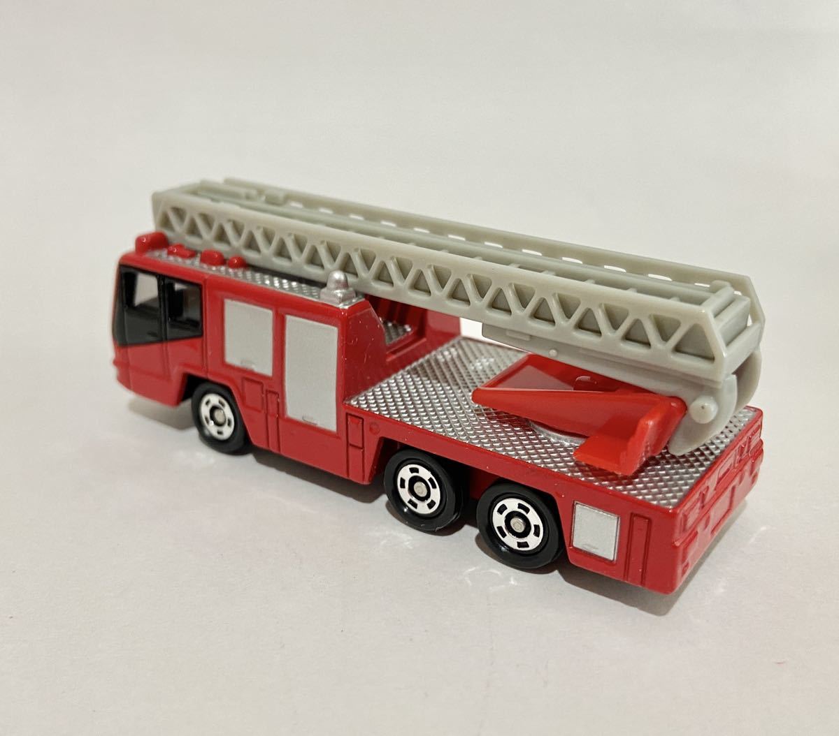 トミカ 02 No 108 日野fire Truck 中国製 超激安特価