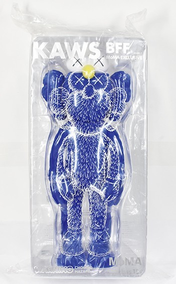 カウズ（KAWS）作品「BFF MOMA Exclusive」 フィギュア 36×17×10 未