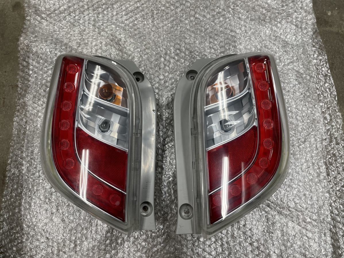 【得価，お買い得】 ミライース LA300S 純正 テールランプ テールライト 左右 TOKAIDENSO 2051(テールライト)｜売買されたオークション情報、yahooの商品情報をアーカイブ公開 - オークファン ダイハツ用