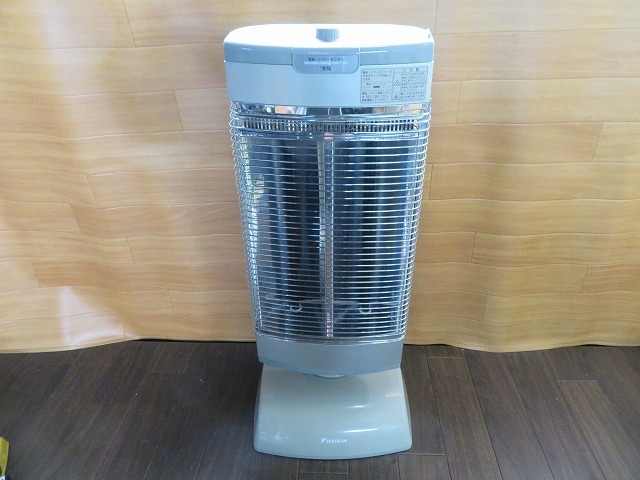 D☆DAIKIN 遠赤外線暖房機 ERFT11TSE4 ダイキン 動作OK 遠赤外線暖房機