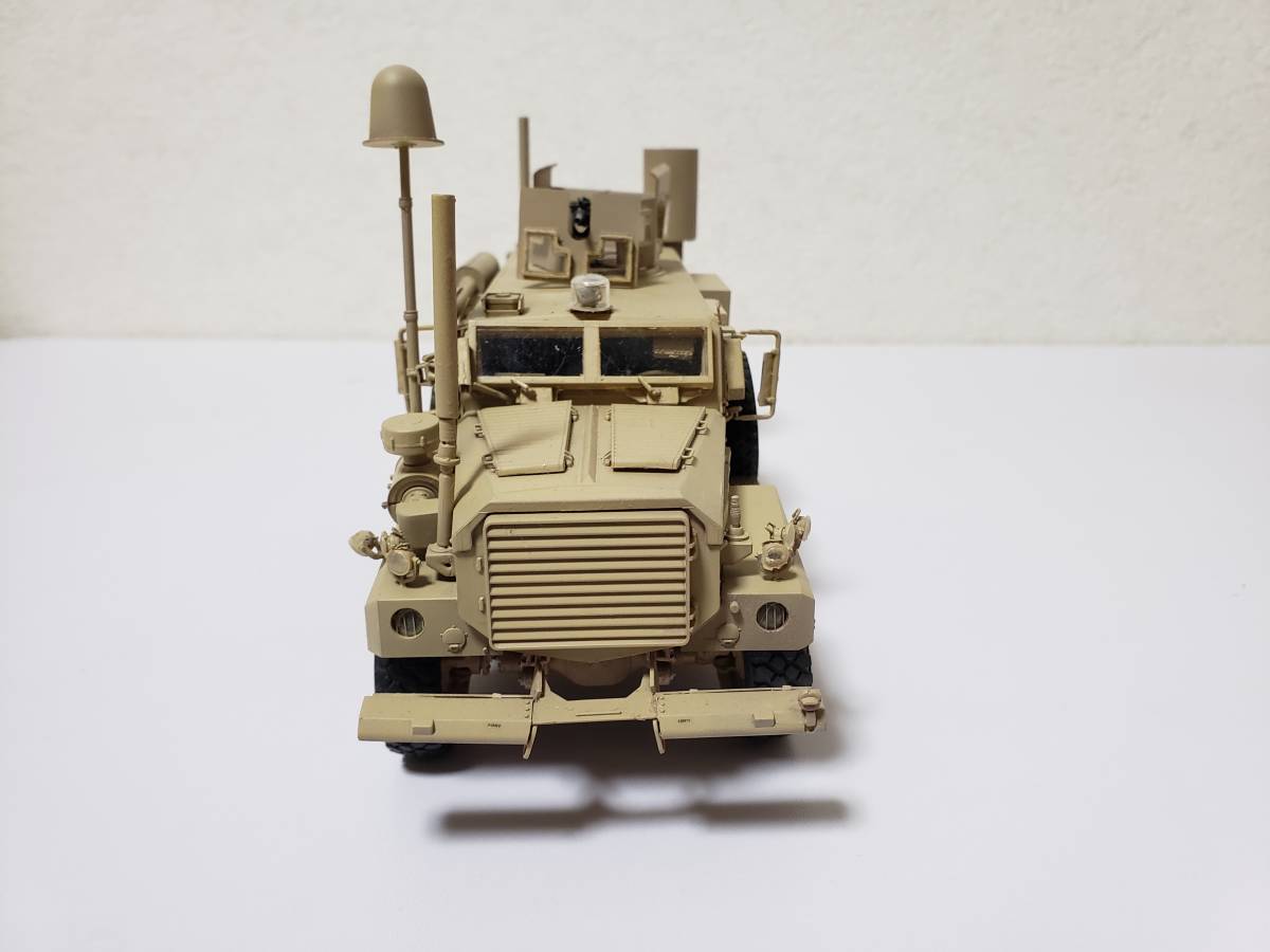 1/35 クーガー装甲車 6×6 MRAP 完成品