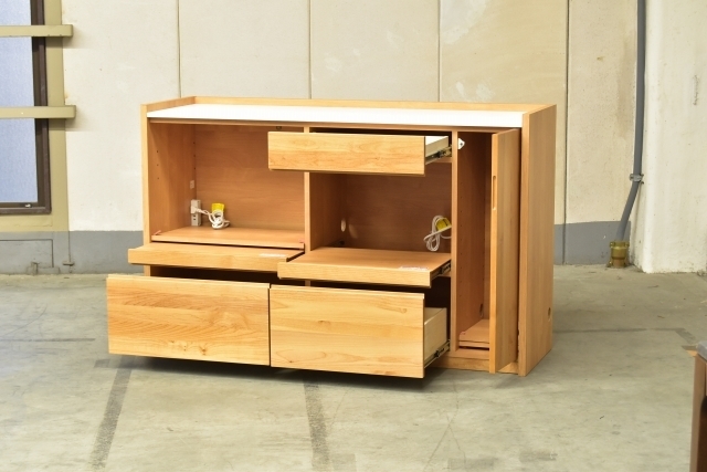 未使用品 LIVING HOUSE 8万「ANE キッチンカウンター」アルダー材 人工