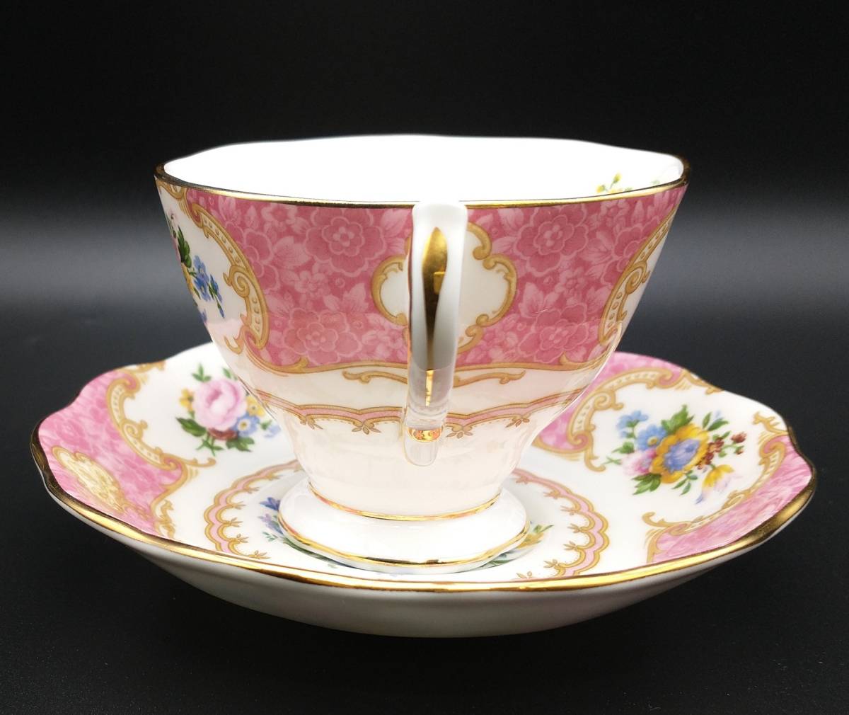 即決】ROYAL ALBERT ロイヤルアルバート レディーカーライル カップ 