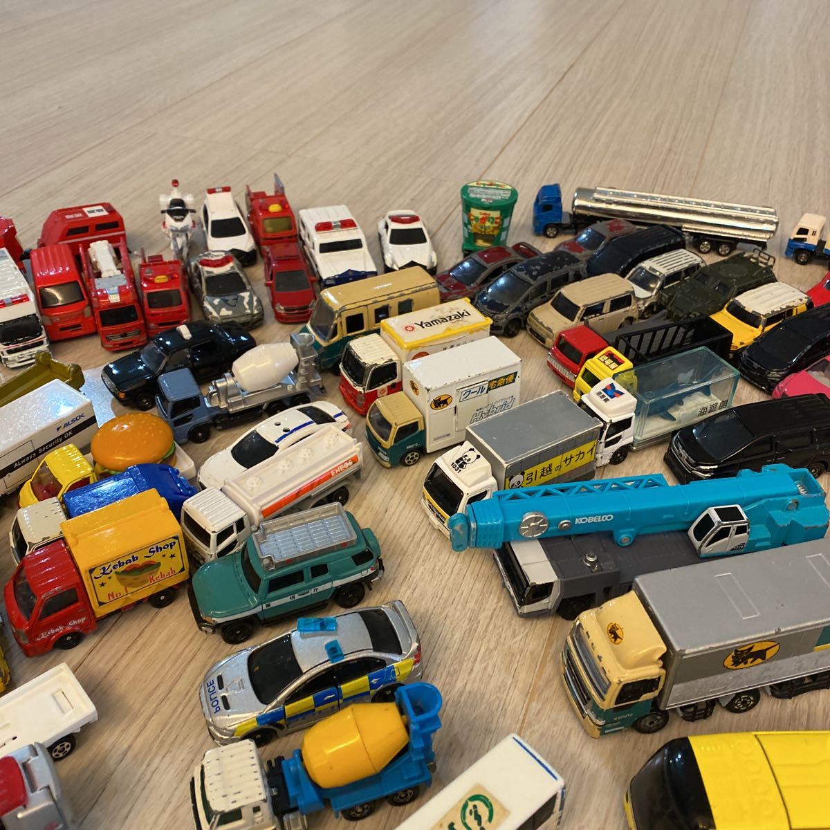 ①トミカ TOMICA 大量 まとめ売り まとめて約130台 廃盤廃番レア 