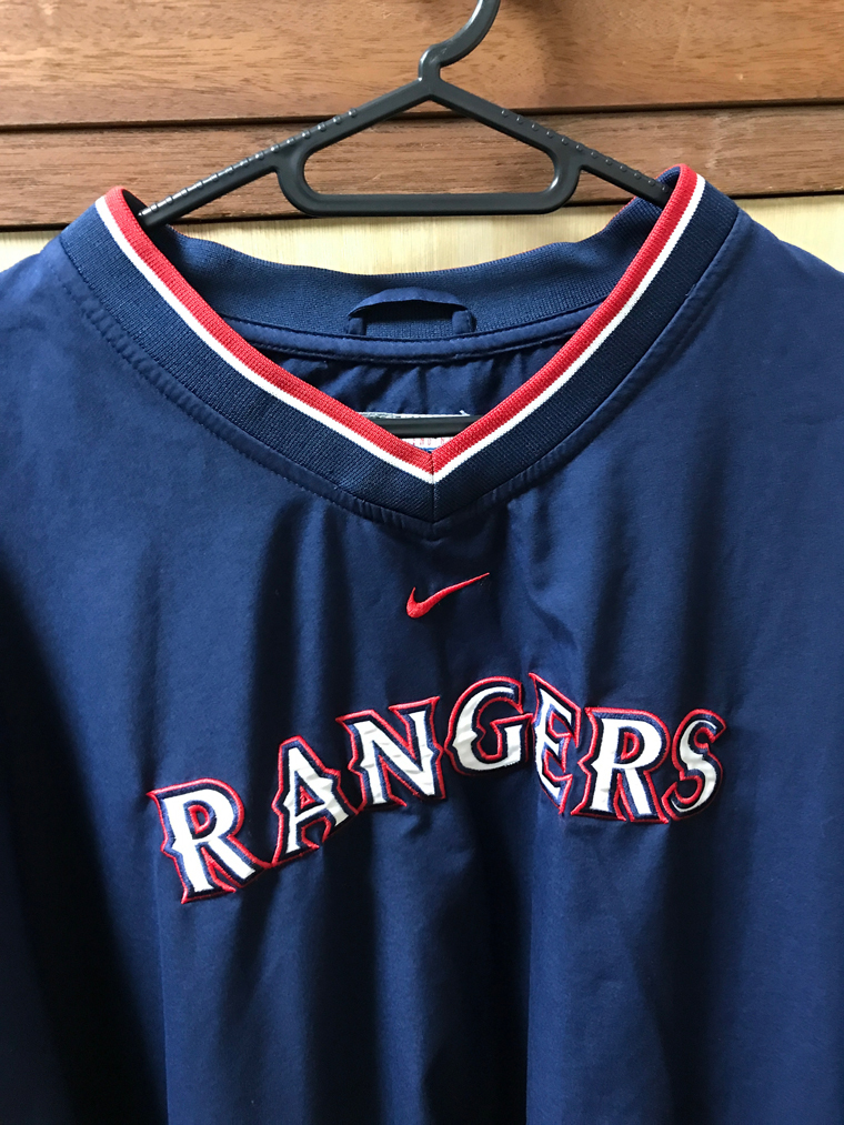 MLB テキサス レンジャーズ NIKE ヴィンテージ ナイロン プルオーバー
