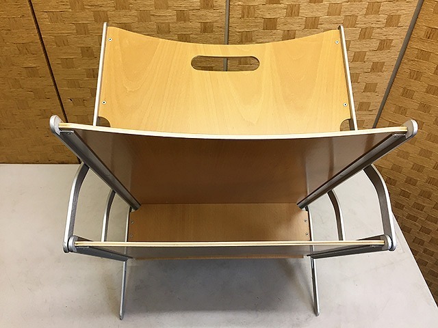 イタリア製 YCAMI イカミ 折りたたみ式 マガジンラック アルミ+木材 イタリア製 YCAMI イカミ 折りたたみ式 マガジンラック アルミ+木材