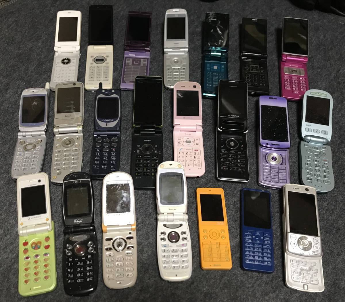 ジャンク）携帯電話 ガラケー 計10台 まとめ売り｜Yahoo!フリマ