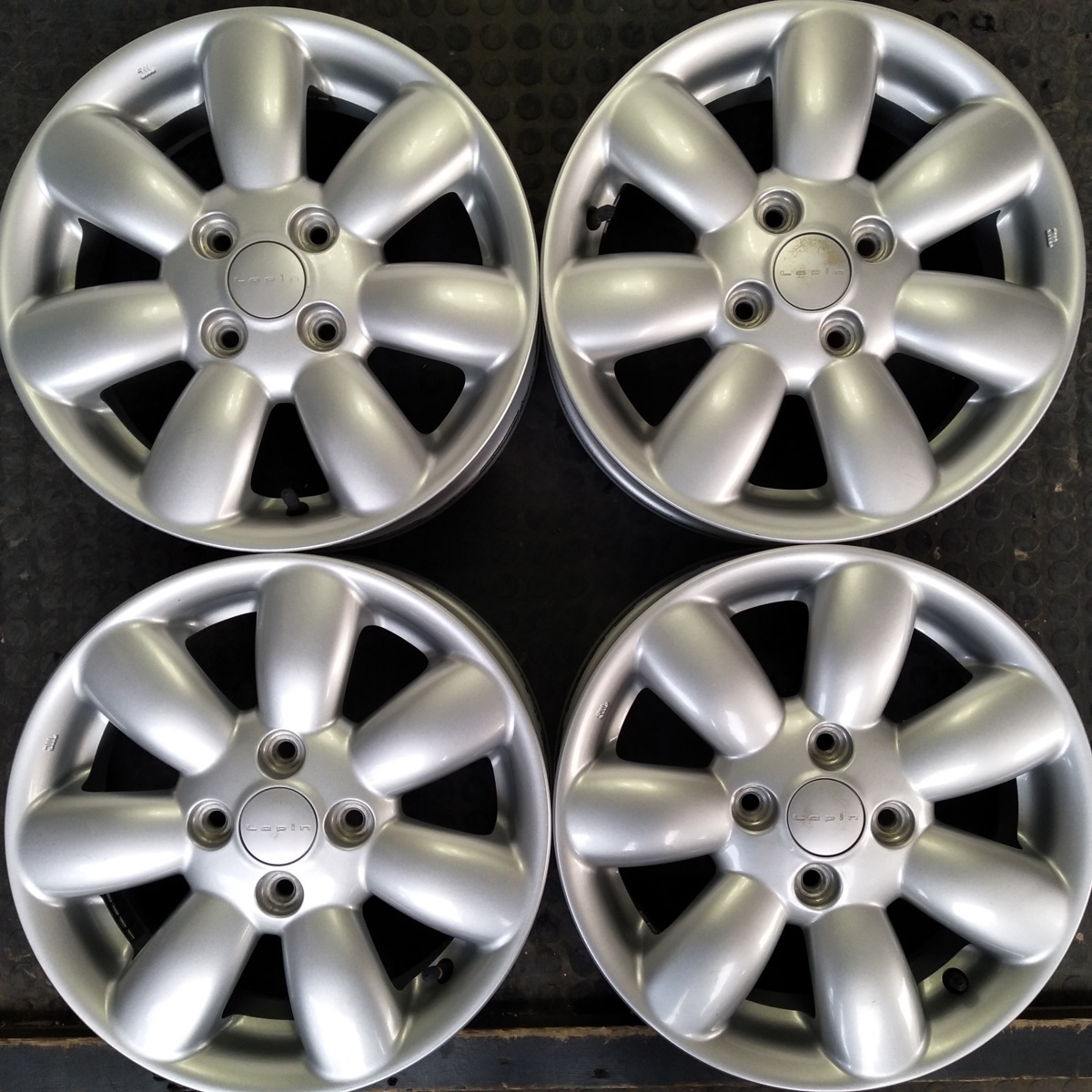 品質保証，格安 管理番号：V12-231 1個＝4本 スズキ ラパン純正 14&times;4.5J 4穴PCD100 ET+45 店頭タイヤ交換 ホイール研磨 別料金 直接引取OK(純正品)｜売買されたオークション情報、yahooの商品情報をアーカイブ公 4穴
