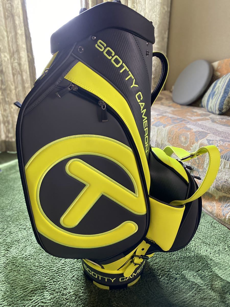 Scotty Cameron2022スタッフバッグ　ツアーバッグ　ネオンイエロー スコッティキャメロン 2022 スタッフバッグ Tour Bag Charcoal/Neon