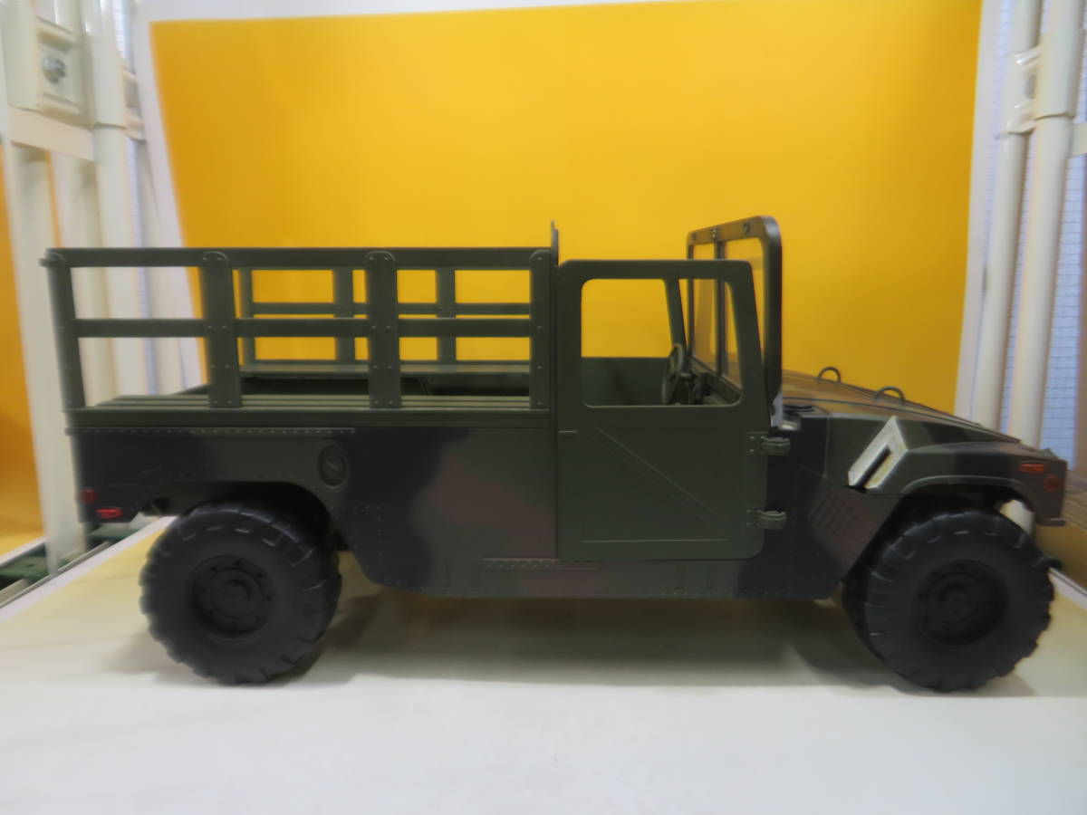 M998 Ultimate Soldier Carrier Cargo⁄Troop The Century 21st Toys
