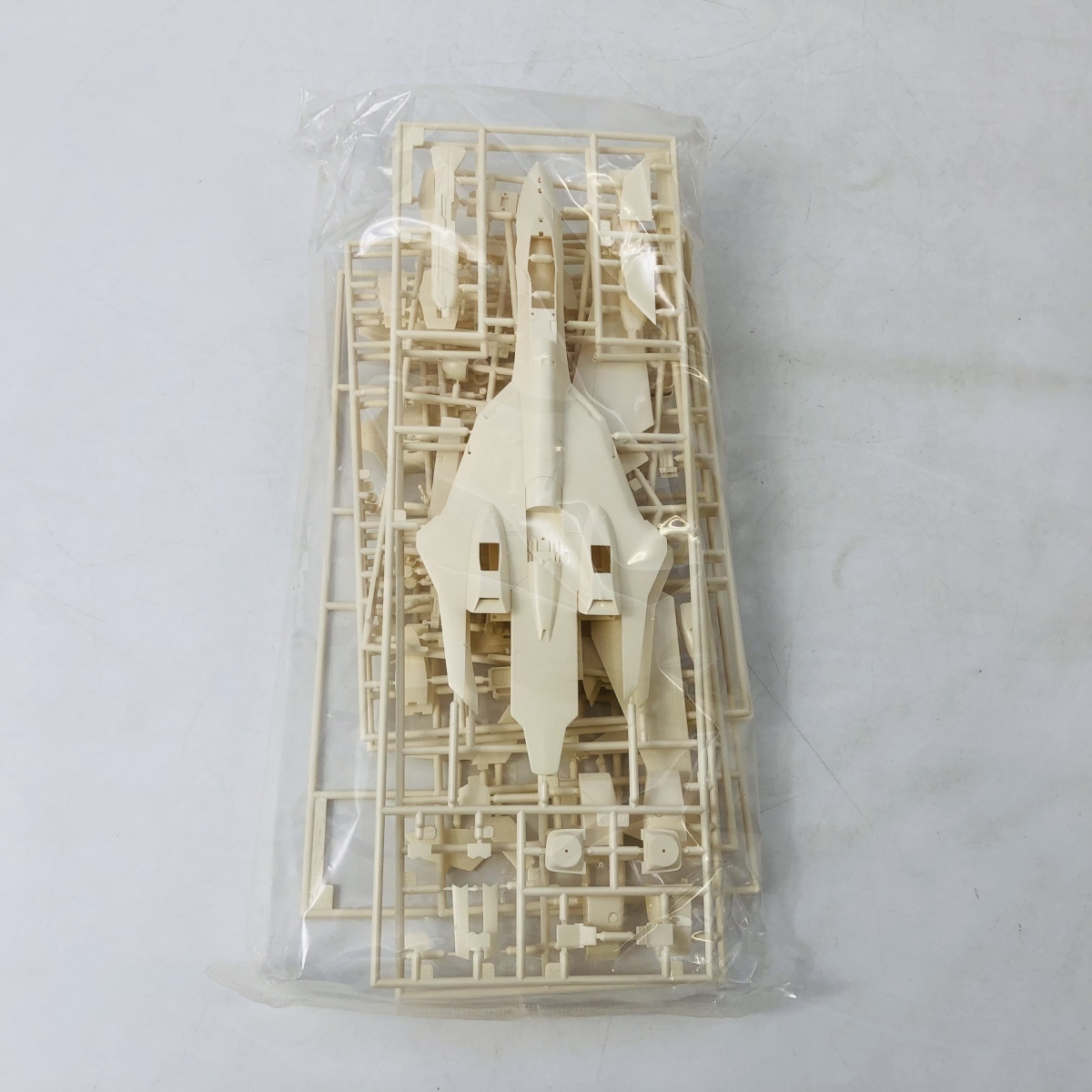 未組立 ハセガワ マクロス F フロンティア サヨナラノツバサ 1 72 Vf 19 A イサム スペシャル マクロス 売買されたオークション情報 Yahooの商品情報をアーカイブ公開 オークファン Aucfan Com