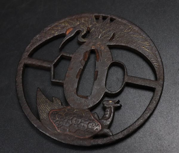 時代武具 刀装具 鉄地 鶴亀透かし丸形鍔 鉄鍔 TT075(鍔、